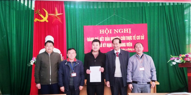 Đảng ủy xã Sảng Tủng phối hợp với Trường Chính trị tỉnh Hà Giàng đánh giá kết quả nghiên cứu thực tế tại cơ sở có kỳ hạn của giảng viên